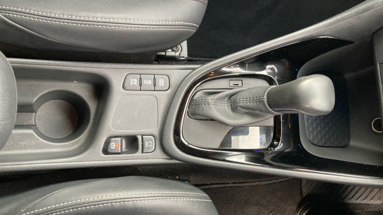 Toyota Yaris 1.5 Hybrid Launch Edition 5dr CVT Hybrid Hatchback